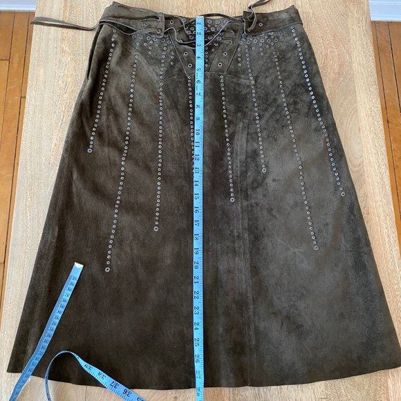 BCBG MAX AZRIA Suede A-Line Midi Skirt Side Zip Laces Studs Size 4 Knee Length - Picture 13 of 14